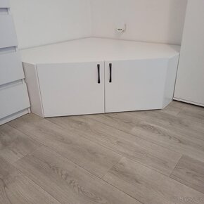 Nástavec na rohovou skříň - 4