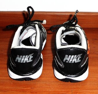 Sportovní boty/tenisky NIKE, vel. 33 - 4