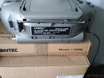 Přenosné rádio kazeťák s cd přehrávačem
Kup teď - 4