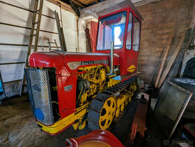 Pásový traktor Bolgar - 4
