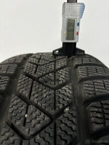 Zimní pneu Pirelli 245/45R20 RFT - 4