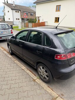 Seat Ibiza 1,4 74 kw benzin, Rok výroby 2004 - 4