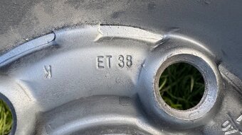 Disky 5x100 r15 + originální poklice + zimní pneu - 4