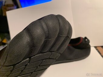 Barefoot - 4