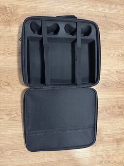 PlayStation 5 + 2x ovladač (nabíječka) + kufřík - 4