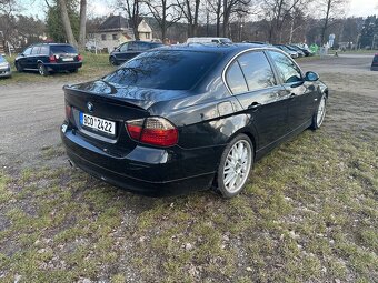 BMW E90 330d - 4