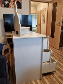 komoda se zrdcadlem - 4