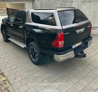 Toyota Hilux - 4