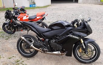 Honda CBR 600F - 4