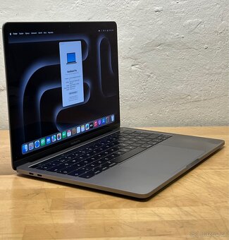 MacBook Pro 13” 2017/16GB RAM/intel i5/512GB SSD/ Záruka - 4