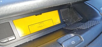 Prodám náhradní díly na Citroen C4 Picasso. 1.8i 16 6FY. Naj - 4