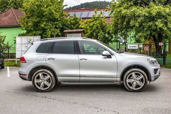 Volkswagen Touareg II 3.0 V6 TDI BMT Premium 4MOTION - 4