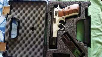 CZ- USA 75 B - 4
