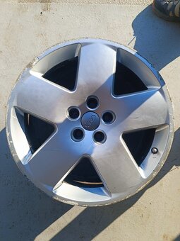 alu disky AUDI 5x112,8Jx18 oe:4E0601025M - 4