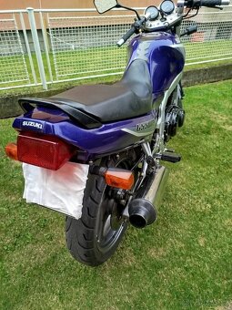 Suzuki GS500E - 4