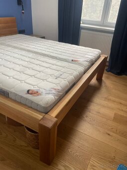 Dřevěná postel masiv - 4