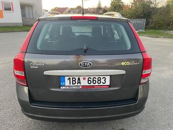 Kia Ceed ED 1.6 benzín cvvt kombi 2012 pofacelift - 4