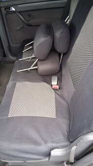 Volkswagen Touran - 4