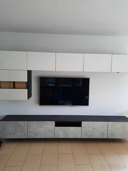 Designová moderní TV stěna s velkým úložným prostorem (IKEA - 4