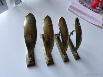 Staré mosazné držáky - 4