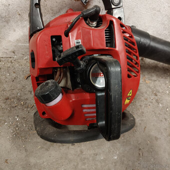 FOUKAČ NA LISTÍ - 4