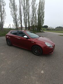 Alfa Romeo Giulietta 2.0 jtdm sportiva - 4