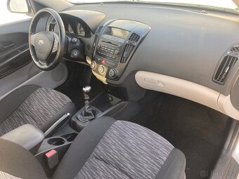 Kia Cee´d SW, 1,6 CRDi (85 kW), klima, STK do 10/2026 - 4