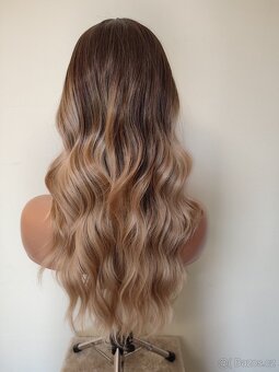 Nová vlnitá přirozená ombré Lacefront paruka - 4