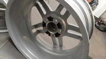 Alu kola BMW- VW-T-5 T-6 Multivan/Transporter 7/5Jx17 ET-32 - 4