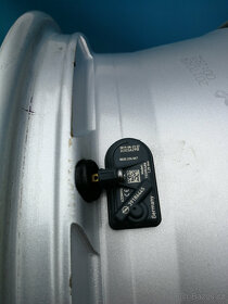 Nové alu disky Opel Astra J 5x105 r17 + TPMS senzory - 4