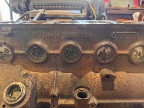 M20B25 BMW E30 325i klika, blok, díly hlav - 4