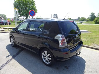 Toyota Corolla Verso 2,2 D-4D, 7 MÍST - 4