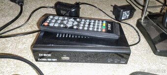 TV + set-top-box + anténa - 4