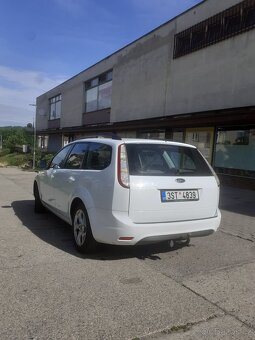 Focus II 1.6i - 4