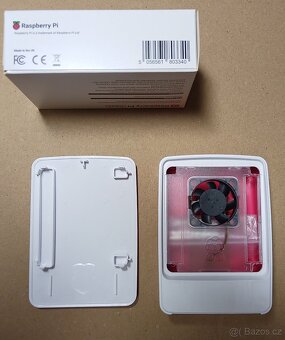 Pouzdro krabička case Raspberry Pi 5 oficiální červeno-bílé - 4