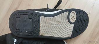 Jezdící boty Heelys vel.36,5 - 4