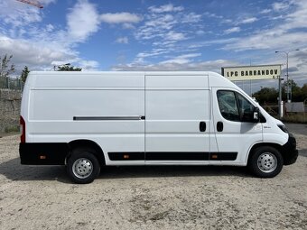Prodám Fiat Ducato 2.3,118kw. L5H2. Délka ložné plochy: 405 - 4