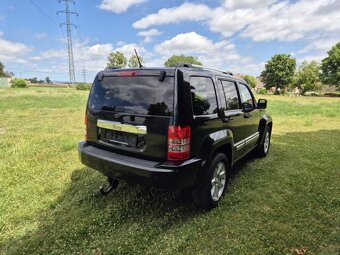 Prodám Jeep Cherokee 2.8CRD 147kW - TAŽNÉ ZAŘÍZENÍ - 4