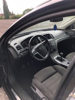 Opel Insignia 2.0 CDTI Sports Tourer - 4