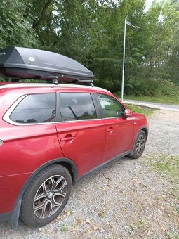 Mitsubishi Outlander - 4