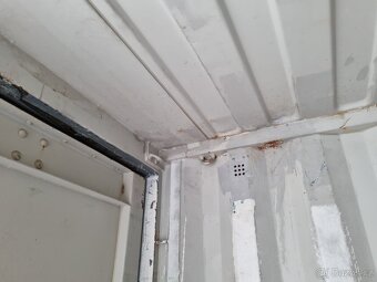 Námořní kontejner 20DC  – solidní stav, připraven k použití - 4