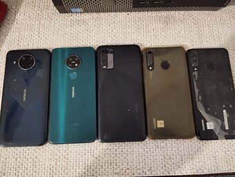 Mobily na náhradní dily - 4