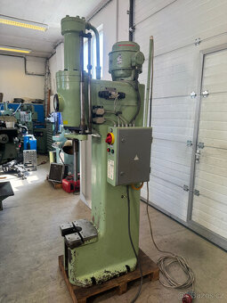 Hydraulický lis G4 - 4