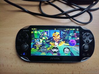 Ps vita - 4