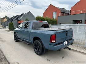 DODGE RAM SPORT HEMI  CREW CAB - 4