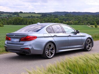 BMW Řada 5 4,4 M550i xDrive 390kW CZ DPH (2020) - 4