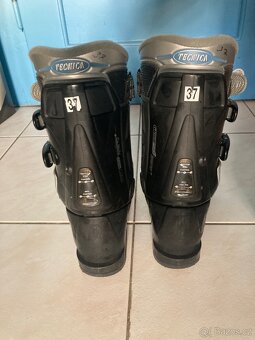 Dětské lyžáky přeskáče zn. TECNICA vel. 37, (4a1/2) 600 Kč - 4
