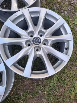Alu disky 5x114.3 originál Mazda R17 - 4