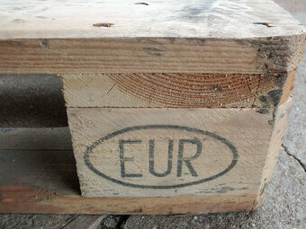 Dřevěná euro paleta - 4