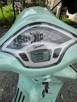 Vespa Primavera 125 - 4